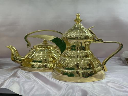 طقم دله وإبريق ذهبي