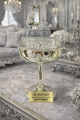 ستاند فضي  قطر ١٢ سم ارتفاع ١٨ سم