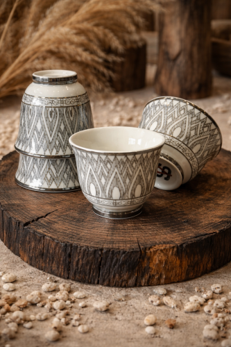 فناجيل بورسلان ١٢ قطعه