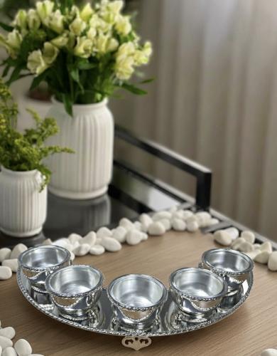 ستاند مع بوادي  سلفر قطر ٩ سم