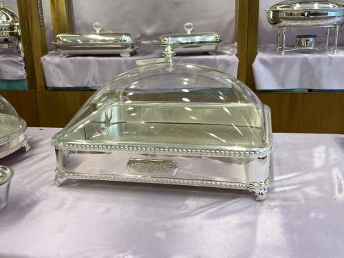 Acrylic tray with lid, melamine plate, 34 cm