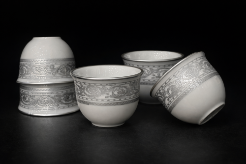 فناجيل بورسلان نقش ليزر فضي ١٢ قطعه