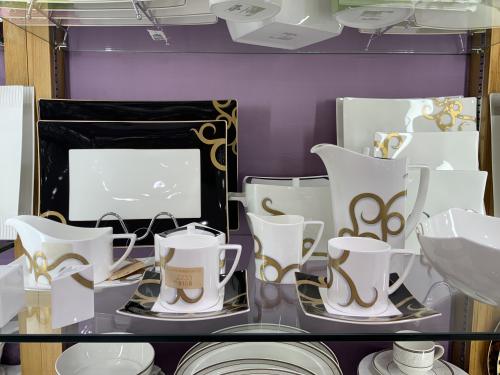 Yellow set 99 covers (12 people)