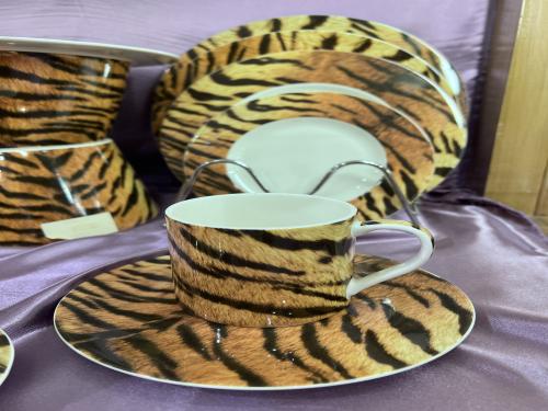 طقم سفره تايلندي ٩٩ قطعه