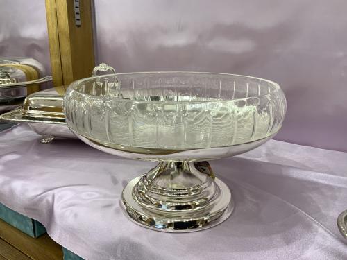 Silver crystal stand, 22 cm diameter