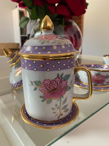 كوب مع صحن وغطا نقش يدوي 1 حبه