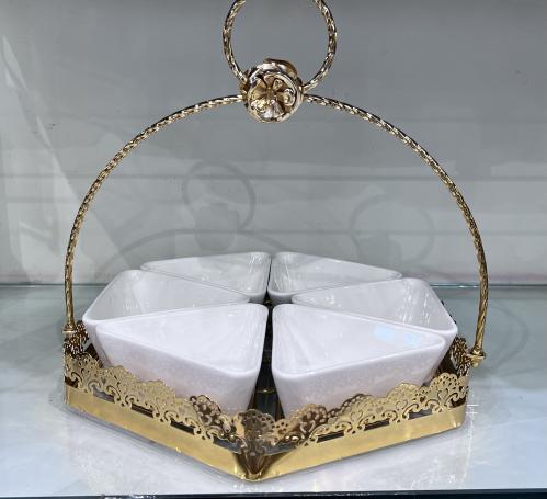 مقسم مكسرات