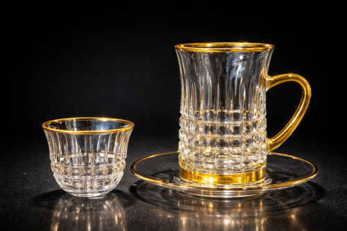 طقم بيالات وفناجيل ٦ قطعه