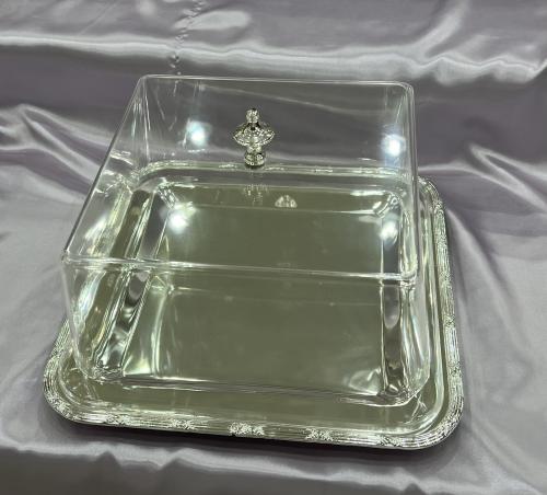 صينيه بغطاءر بمقاسات مختلفه