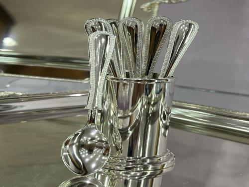 Stand with 6 silver tea spoons