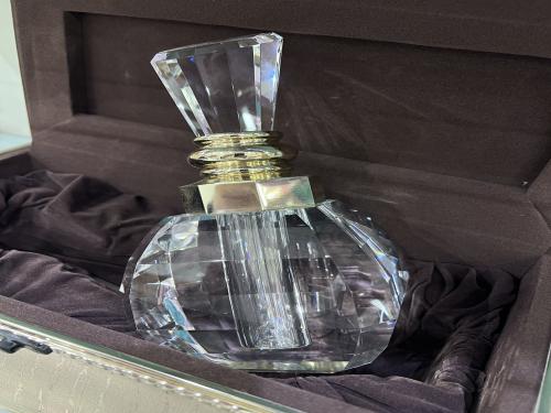 كريستال للعود حجم كبير ٤ توله