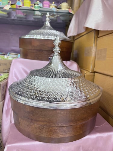 حافظه نحاس مع خشب