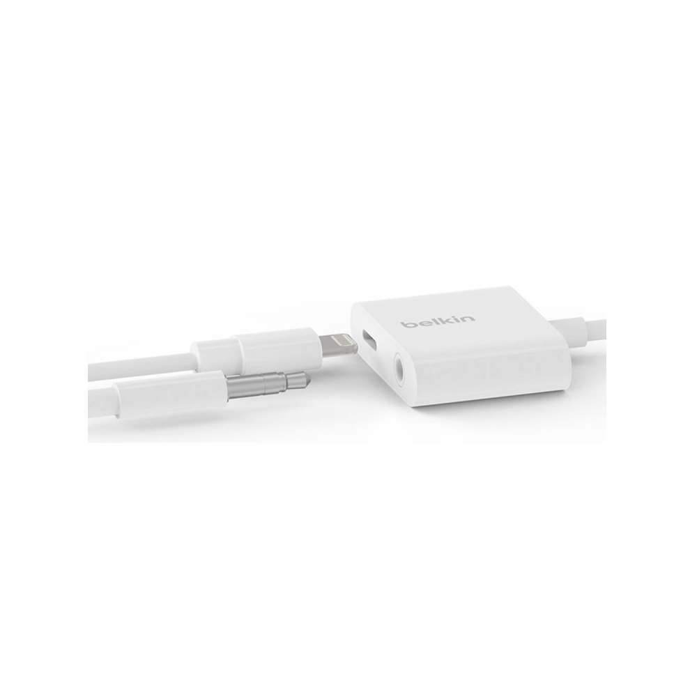 بيلكين روكستار وصلة صوت + لايتنينج مقاس 3.5 ملم لمحول الشحن - أبيض