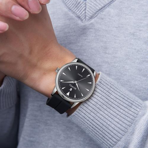 ساعة عصرية بأرقام عربية رجالي من ماكسويل