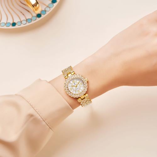 ساعة سهرة دائري بفص كريستال من ماكسويل