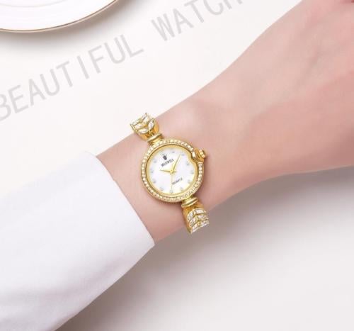 ساعة سهرة سير ذيل السمكة نسائي من ماكسويل