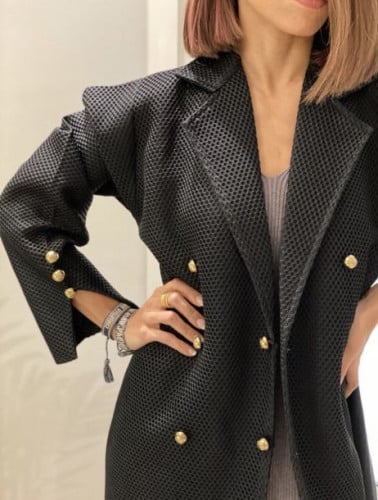 عباية سوداء مميزة وعملية