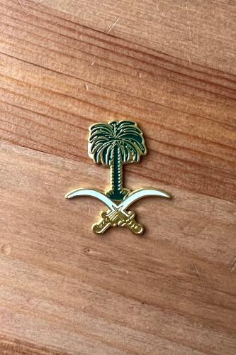 ملصق سيفين ونخلة