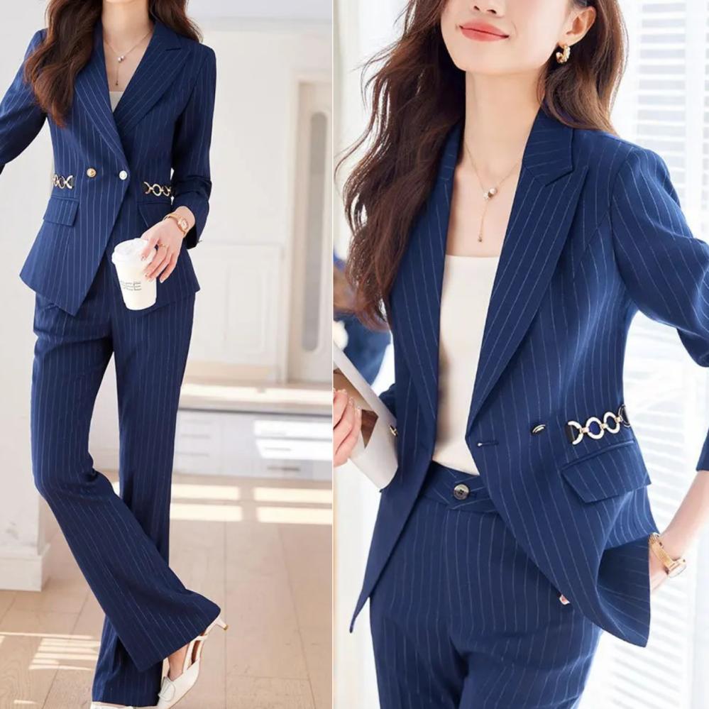 بدلة نسائية رسمية باللون الأزرق الأنيق من فيري نايس