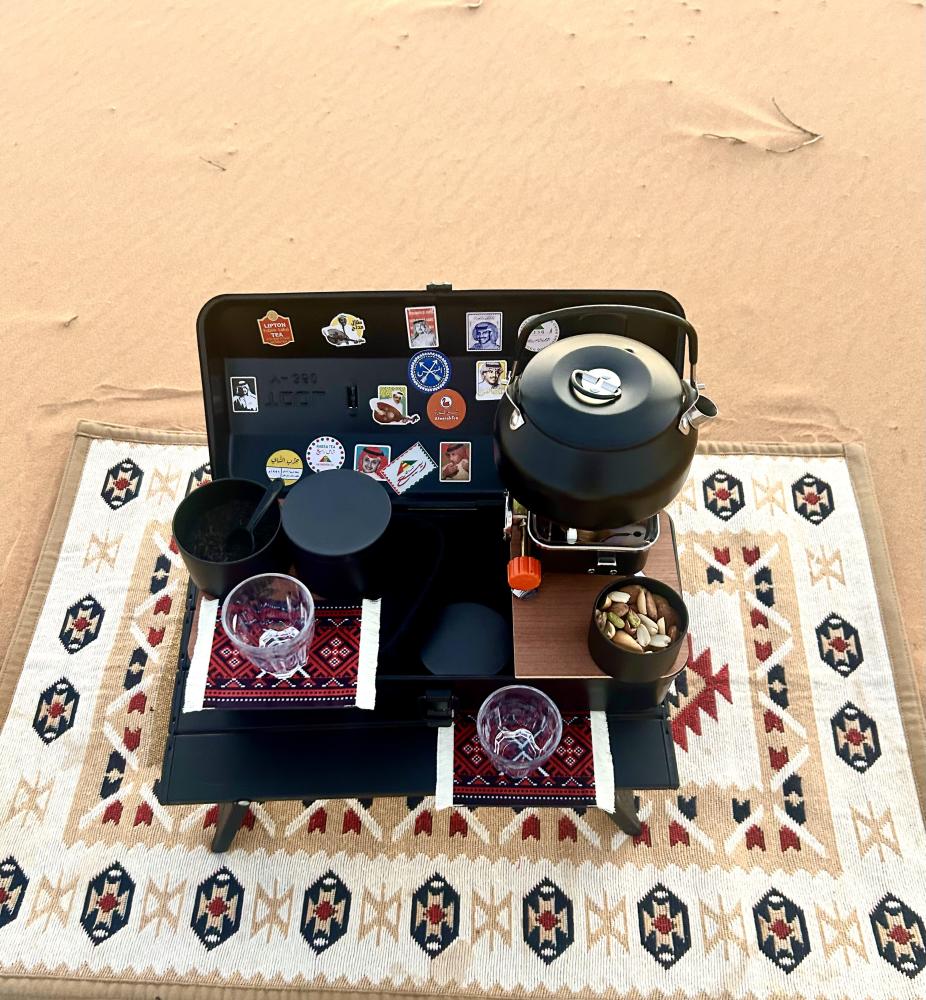 عزبه شاهي بالون الاسود الملكي