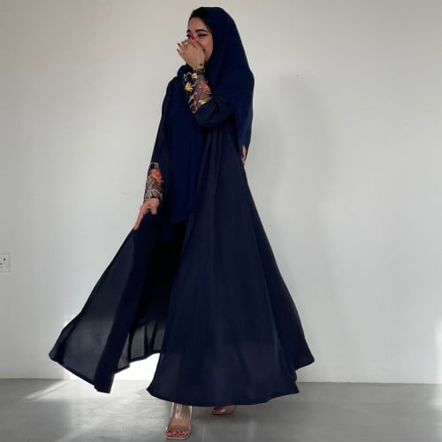 عبايه كحليه بتطريز الورد