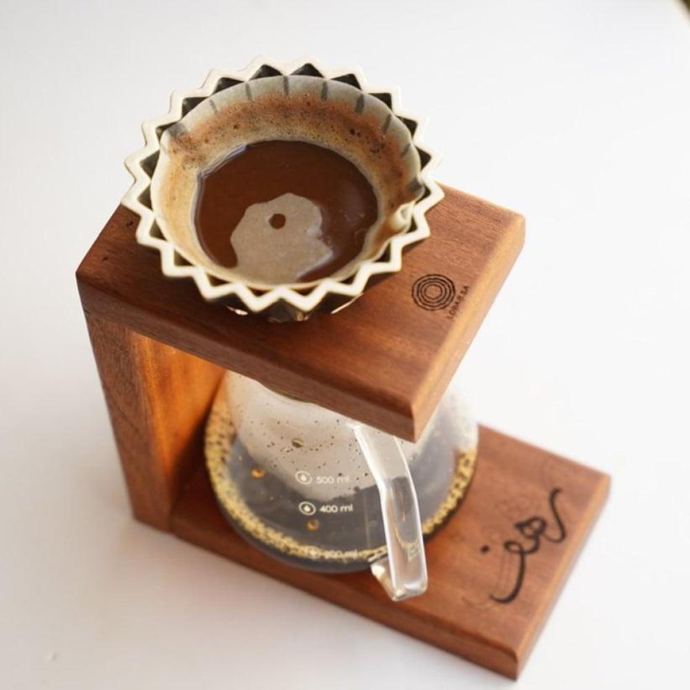 قاعدة v60 خشب طبيعي