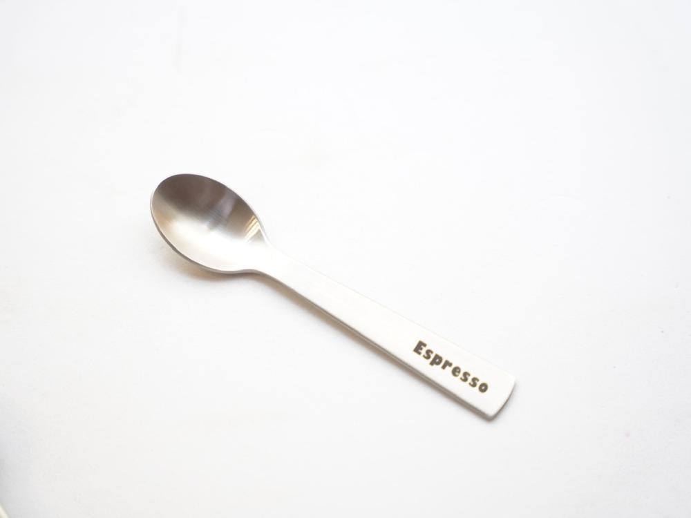 ملعقة اكمي بالأسم