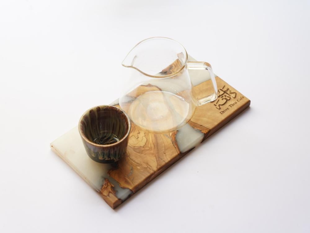 طبق خشب زيتون وريزن أبيض