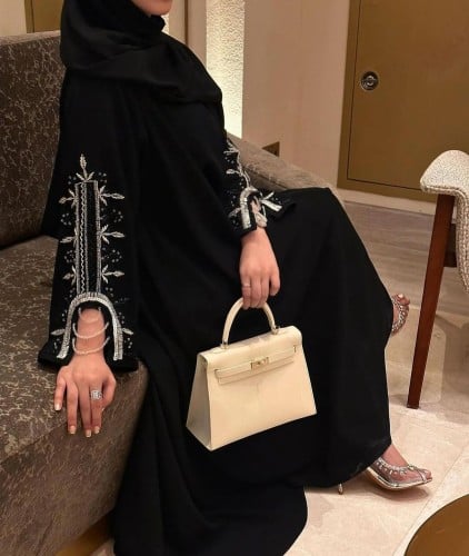 تطريز من اليد القماش ملكي