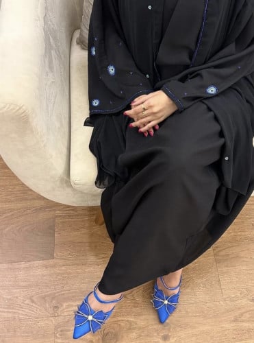 القماش ندى سواد فاحم خرز على الكم وطرحه