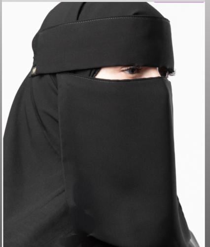 نقاب ابو غطوه قماش ملكي ناعم سوواد فاحم