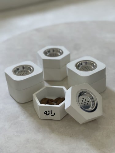 مبخره وحافظة بخور بالشكل المربع والمضلع