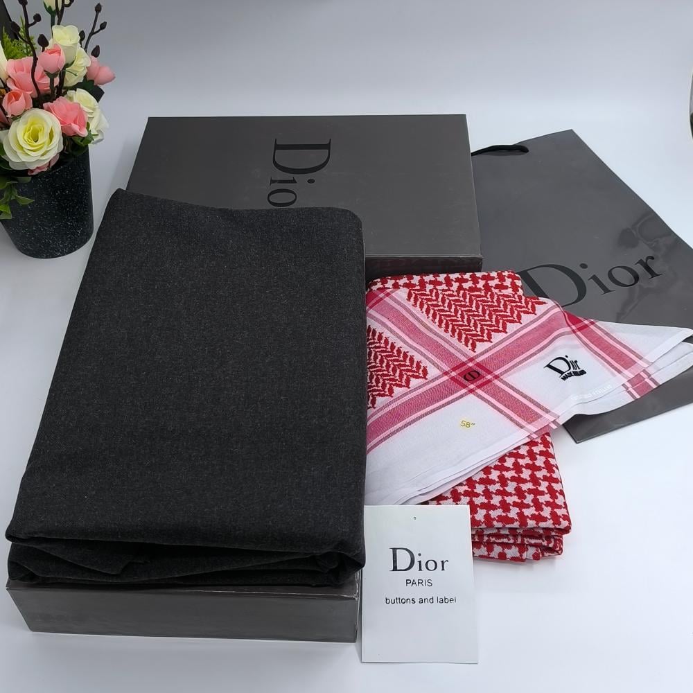 Shemagh and Dior dress - swissstar