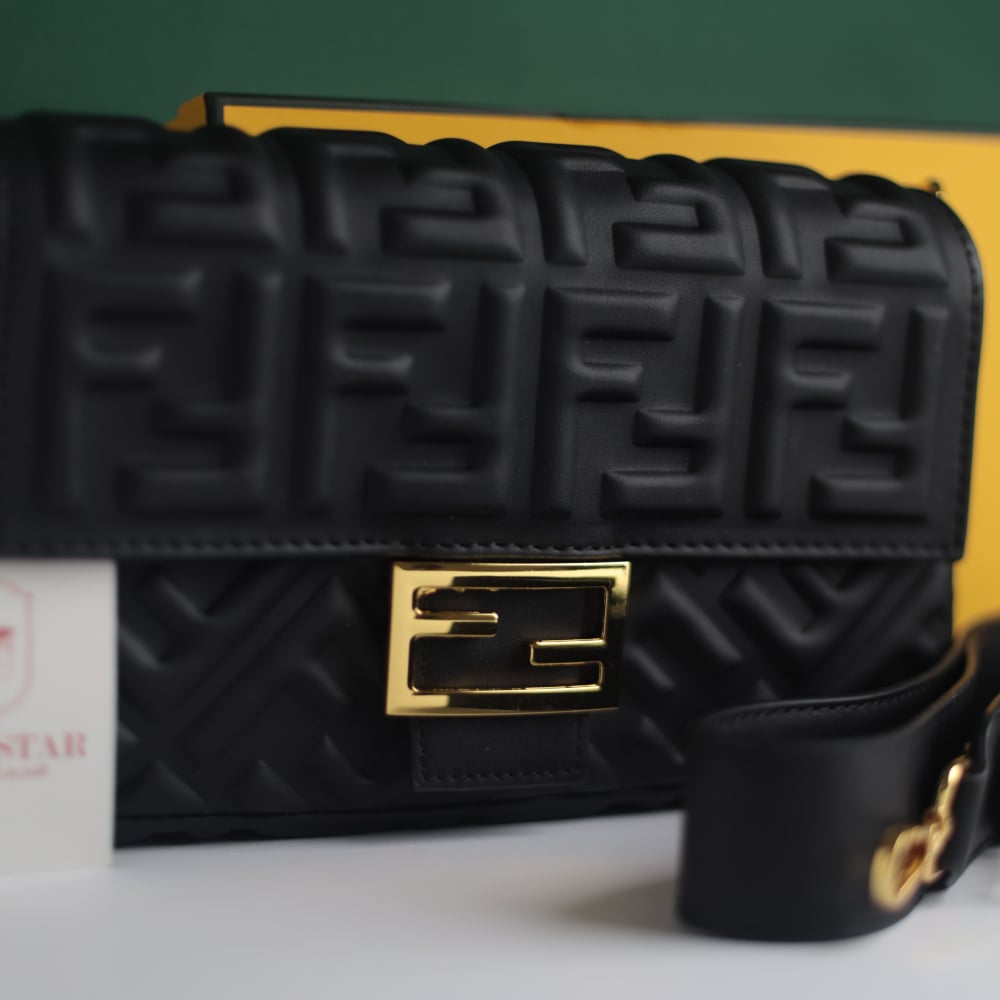 شنطة فندي نسائي F145