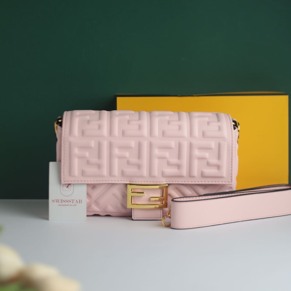 شنطة فندي نسائي F145