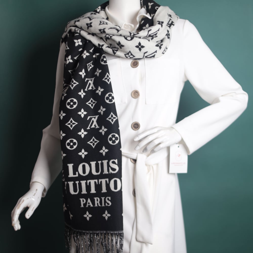 Louis Vuitton Shawl LF101