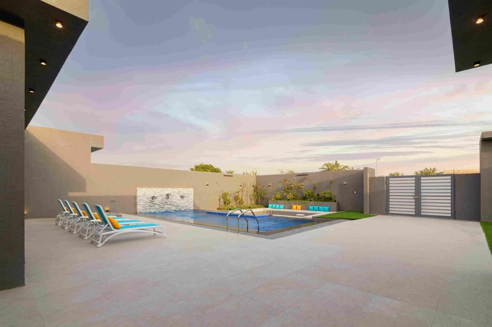 لماذا تعتبر شاليهات حي الرمال الوجهة الأولى للمناسبات الفخمة في الرياض؟