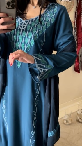 مخور مع طرحه