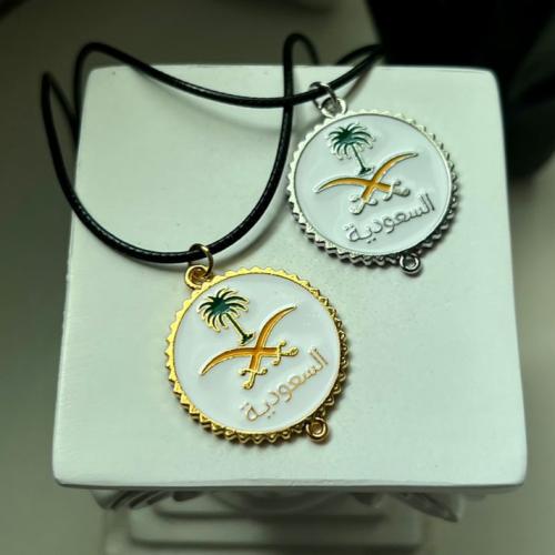 تعليقة السعودية سيفين و نخلة