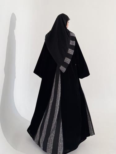 Black velvet تسليم فوري