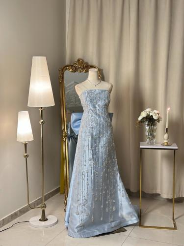 6401-  فستان أزرق سماوي بتفاصيل ناعمة