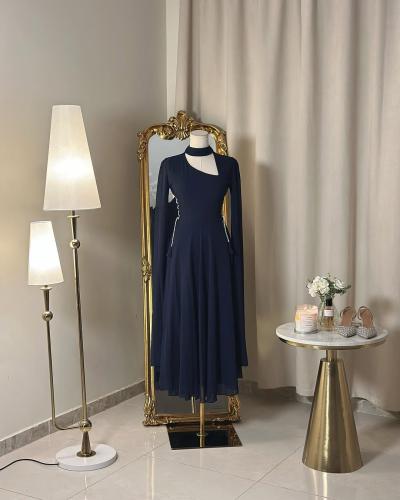 5611 -فستان أنيق بقصة فريدة ولمسة عصرية