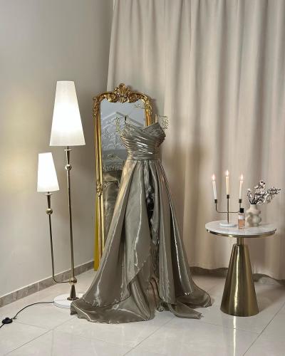 Two-tone shiny dress 5540