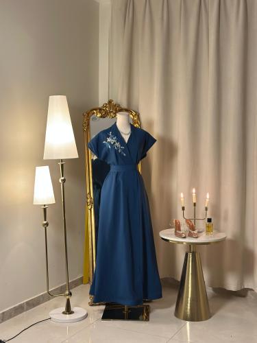 6104 -فستان طويل ( 2 لونين )