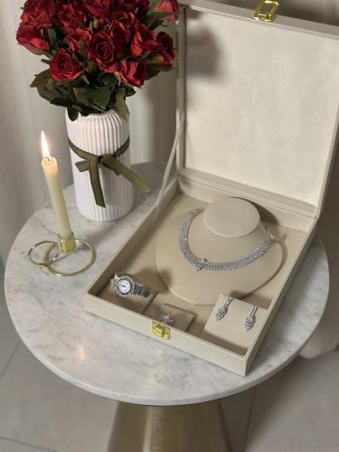 طقم اكسسوار مع ساعة   A1063