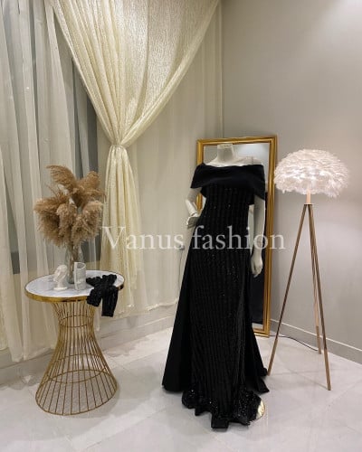 Long evening dress with outer sleeves 3605