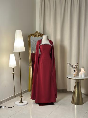 فستان بورغندي فاخر بتصميم ساتر وأنيق  5491