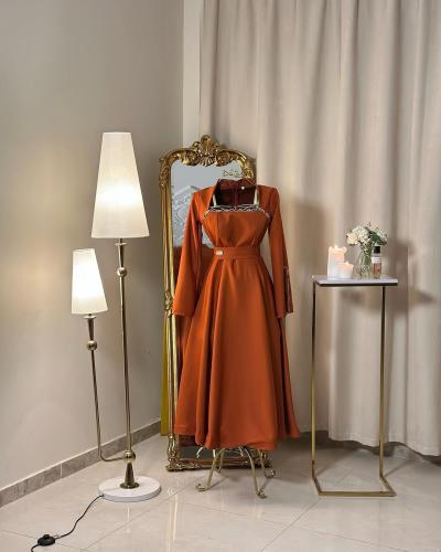 5652 - فستان كنوفر أنيق بتصميم كلاسيكي ( لونين)