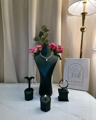 طقم كريستال نسائي A226