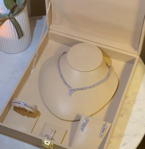 طقم اكسسوار  A652